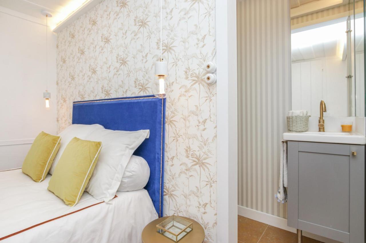 Golden Cage Chiado - Charm Historic And Cozy Apartman Lisboa Kültér fotó