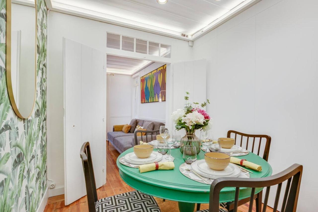 Golden Cage Chiado - Charm Historic And Cozy Apartman Lisboa Kültér fotó