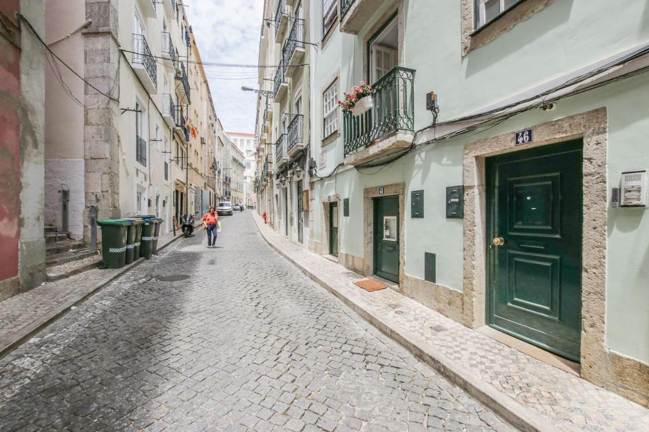 Golden Cage Chiado - Charm Historic And Cozy Apartman Lisboa Kültér fotó