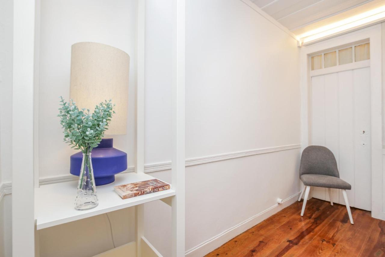 Golden Cage Chiado - Charm Historic And Cozy Apartman Lisboa Kültér fotó