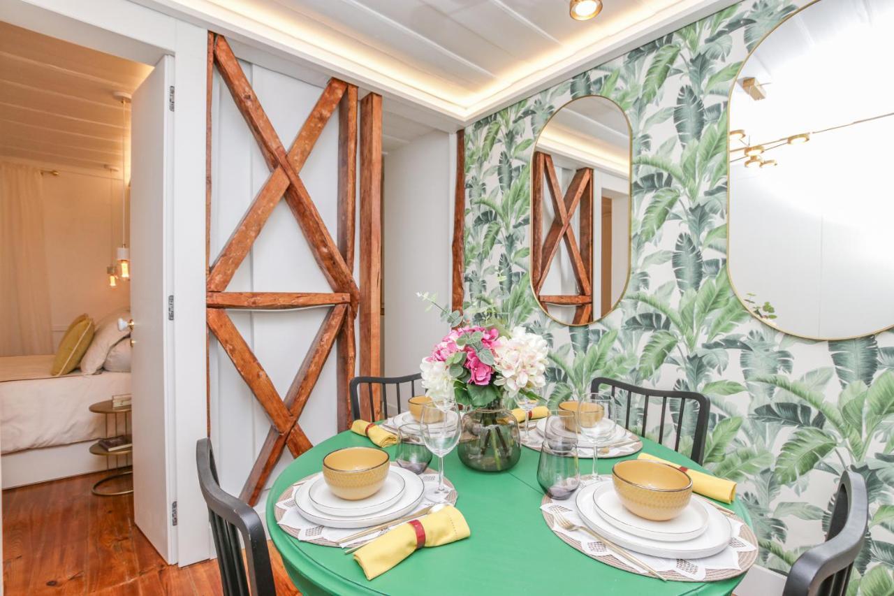Golden Cage Chiado - Charm Historic And Cozy Apartman Lisboa Kültér fotó