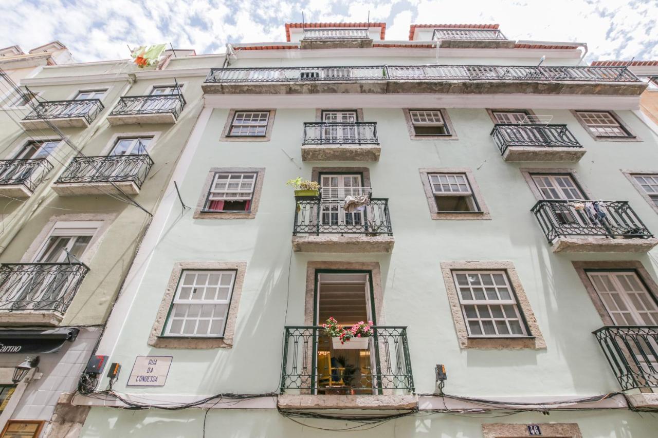 Golden Cage Chiado - Charm Historic And Cozy Apartman Lisboa Kültér fotó